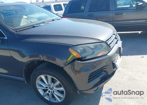 2013 Volkswagen Touareg Vr6 Sport from USA, damaged, VIN WVGEF9BP6DD001246